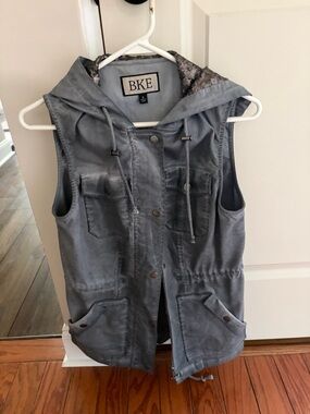 BKE Hooded Sleeveless Utility Vest in Gray Blue
